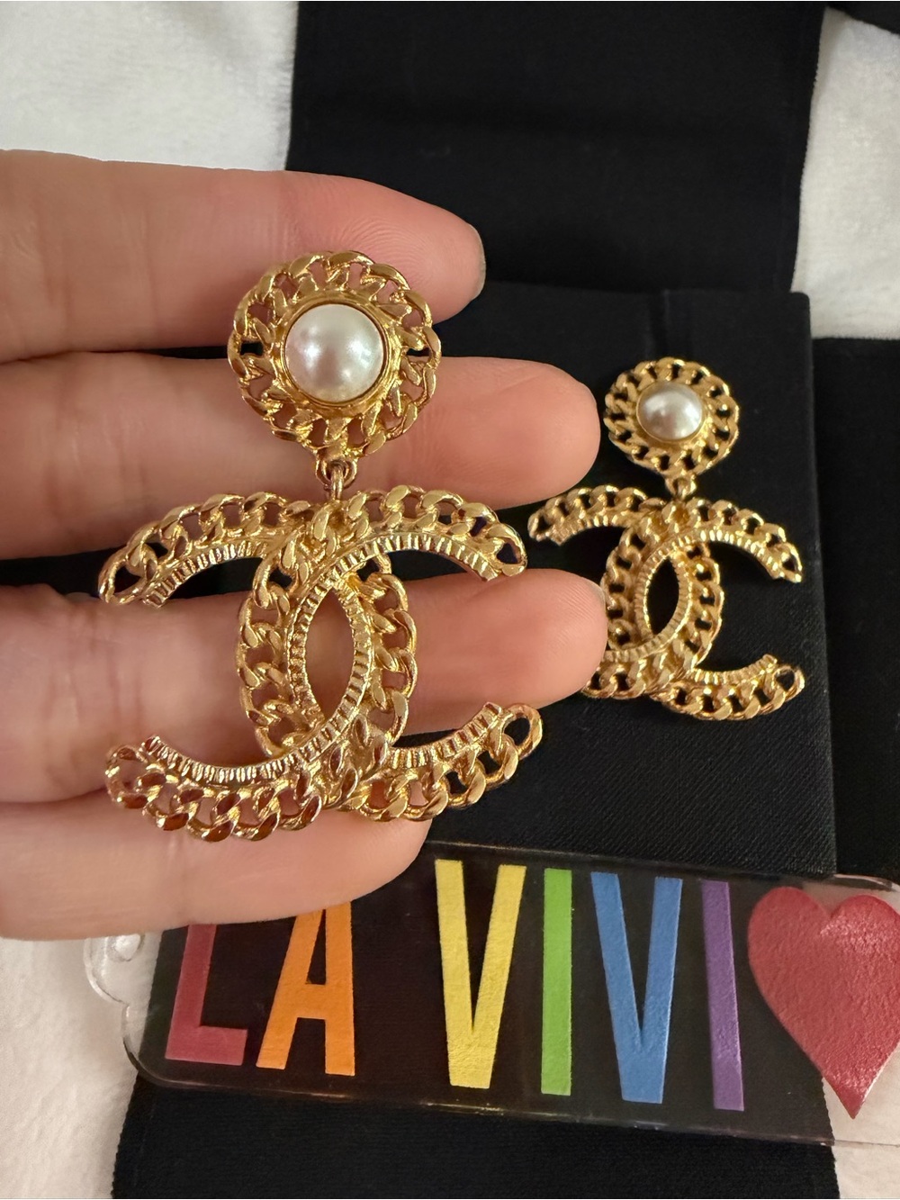 Gold Chain-Link Double C Drop Earrings with Pearl Accent - Picture 3 of 4